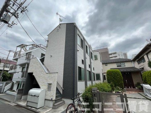 板橋区板橋４丁目のアパートの外観|
