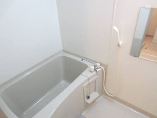 【浴室】 | 日々の疲れを癒すお風呂付です