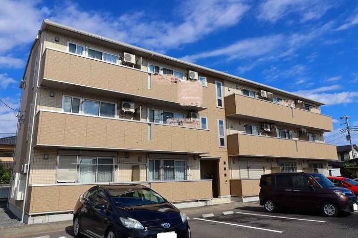 スクエアコートの外観