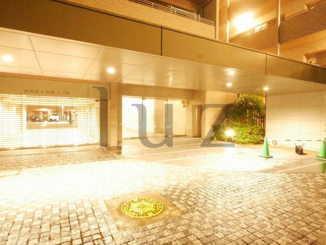 ザパークハウス横濱中山のエントランス