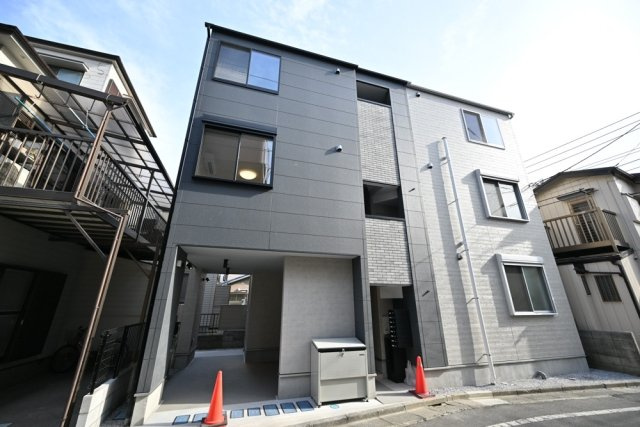 フォレスト西新井の外観
