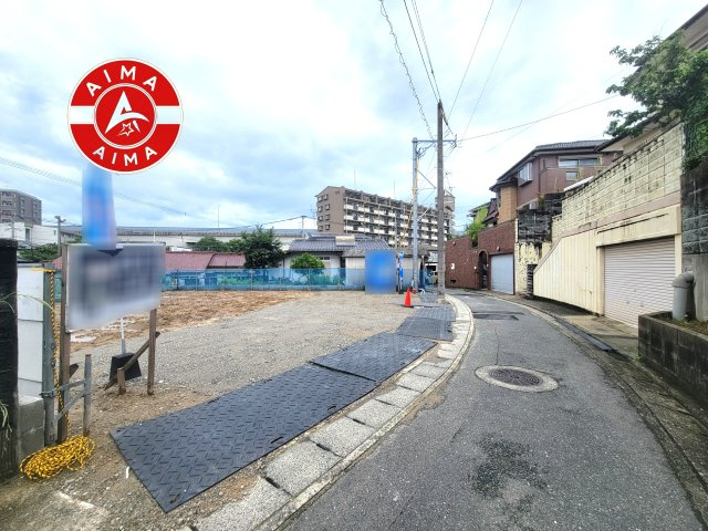 福岡市西区拾六町3丁目第1-2棟（B号棟）の外観|前面道路含む現地の写真です。