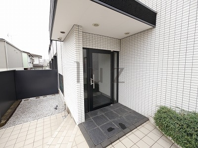 アートヒルズ横浜B棟のエントランス