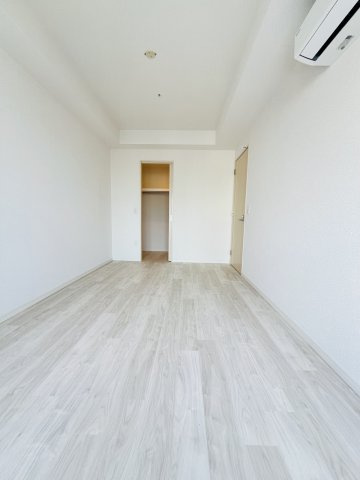 【寝室】