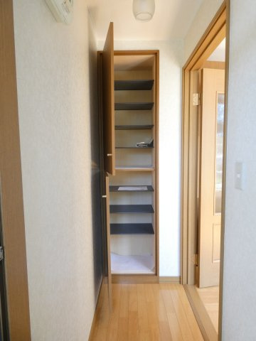フルハウスAの収納