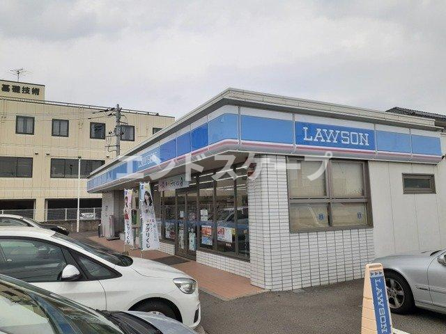 グレイスⅠの周辺|ローソン前橋高井町店まで700m
高崎、前橋のお部屋探しはエンドスケープまで！お客様の理想お聞かせ下さい♪