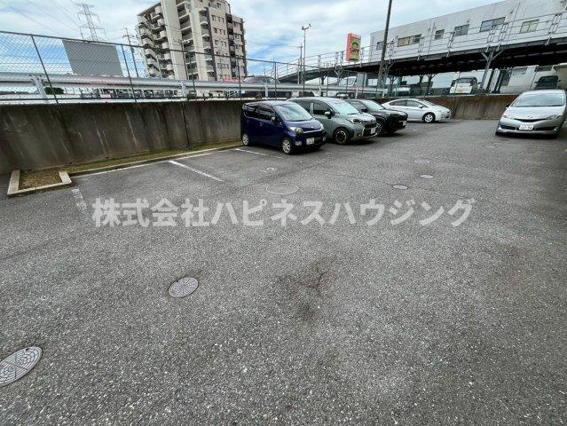 サンシャイン柏の葉の駐車場