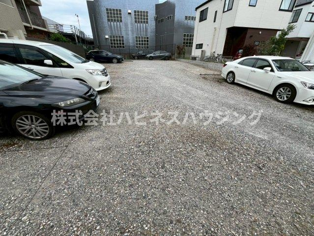 サンシャイン柏の葉の駐車場