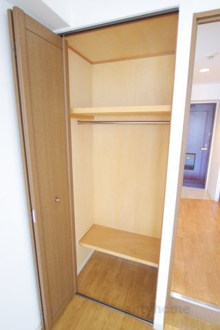 ＴＭ南森町　仲介手数料無料の収納