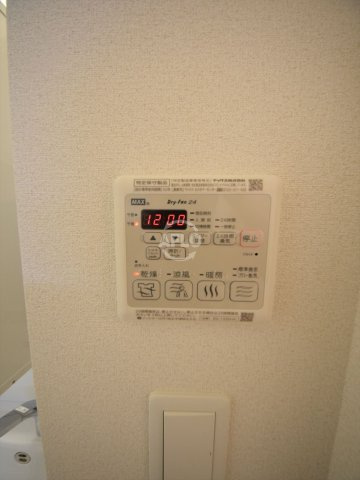 プレサンス難波マジョリティの設備|プレサンス難波マジョリティ　浴室乾燥機