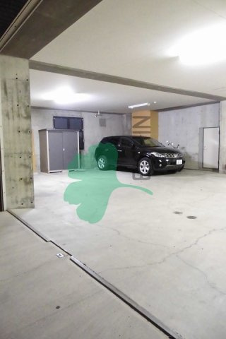 第17川崎ビルの駐車場