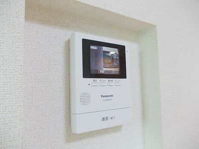 【セキュリティ】 | サングレイスⅠ | モニター付きインターホンです
