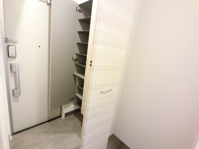 D-ROOM歌川町の玄関|玄関入り口・収納