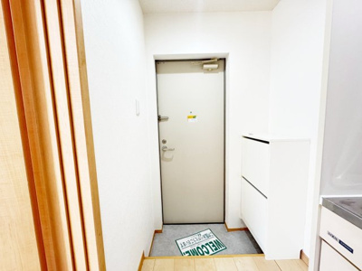 【玄関】ガーデンヒルズ本牧町
