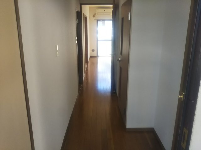 ジュネス細井の内装