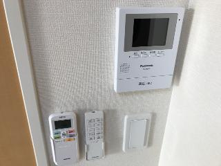 ベルベディアの内装|カメラ付インターホン