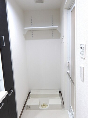 【設備】 | ポレスター大宮桜木町 | 室内洗濯機置き場　※2025年2月の写真