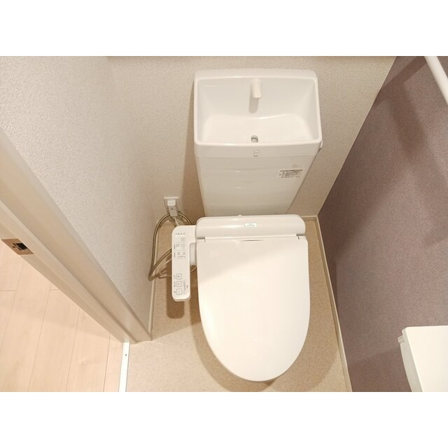 羽島郡岐南町伏屋７丁目のアパートのトイレ