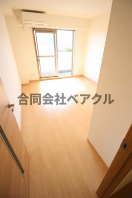 【洋室】 | ドミール・ときめき坂 | ゆったりした洋室です