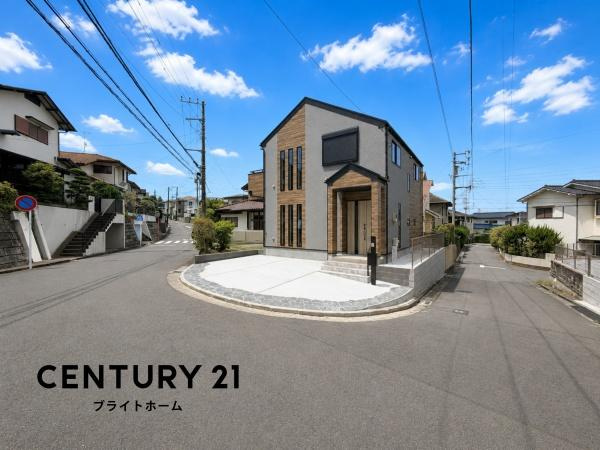 横浜市栄区本郷台３丁目の新築一戸建の前面道路含む現地写真|前面道路が広いので、安心して駐車可能です！
是非現地へお越しください。