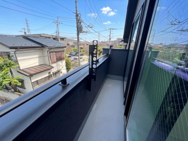 【バルコニー】 | 南面のバルコニーは、陽当たりはもちろん、ばっちり！
風通しが良くお洗濯物が良く乾きそうです！