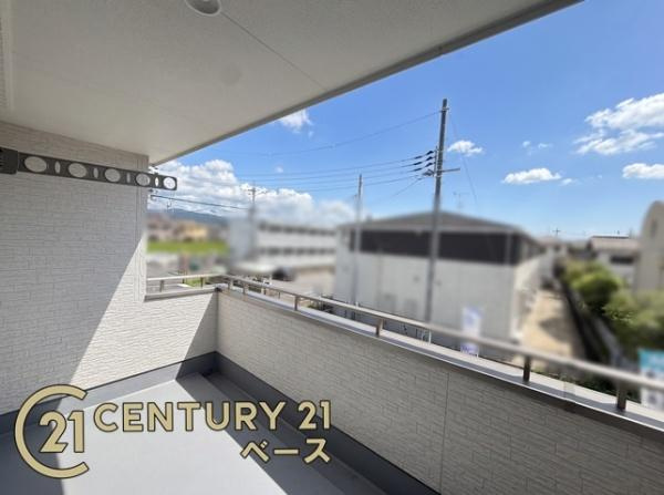 リーブルガーデン東九条町 １号棟 ／新築一戸建のバルコニー|■ゆたっりとしたインナーバルコニー・急な雨でも安心です！