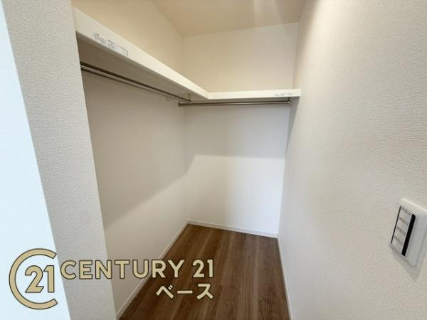 リーブルガーデン東九条町 ２号棟 ／新築一戸建の収納|■たっぷり収納できるウォークインクローゼットがございます！