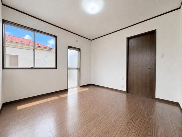 大和市福田の中古一戸建の洋室|2F洋室約6.0帖。