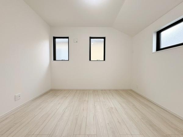 大和市上和田の新築一戸建の洋室|お子様部屋やリモートワーク部屋としてお使いいただけます。