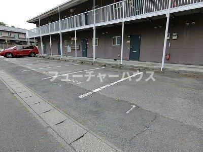 エスタシオンⅠの駐車場|駐車場完備です