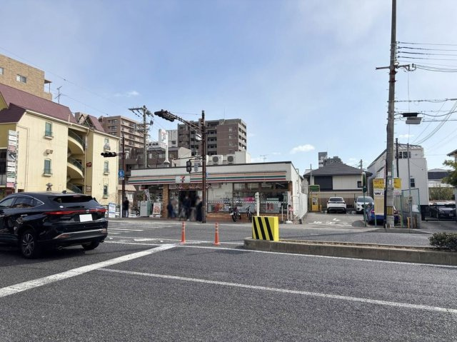 レオパレス西岡本の周辺