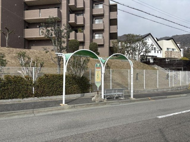 レオパレス西岡本の周辺
