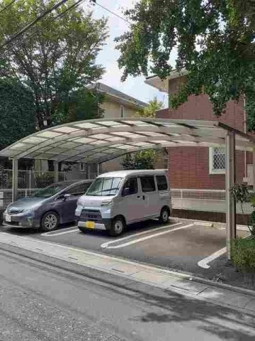 ｓｅｒｅｎｏ　東花の駐車場