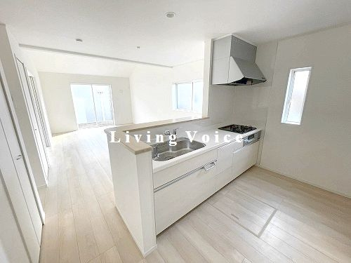【キッチン】 | 【仲介手数料０円】座間市入谷西第4　新築一戸建て　3号棟　全4棟 | 座間市入谷西第4　新築一戸建て　全4棟