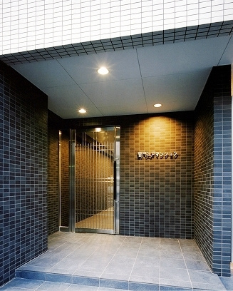 雷門江戸マンションのエントランス