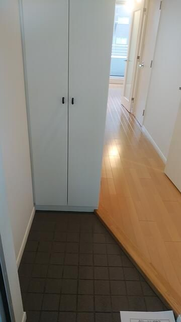 雷門江戸マンションの玄関