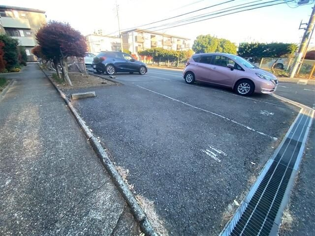 グリーンパーク南柏の駐車場|駐車場があります