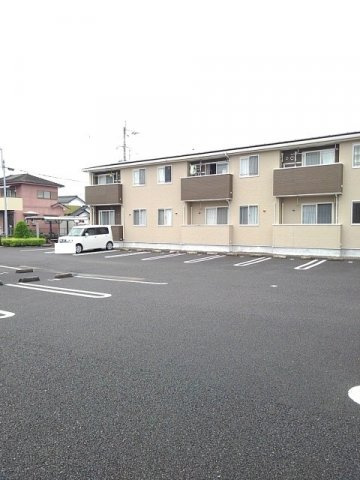 【駐車場】 | ルミエール　タカオ | カースペースがあります