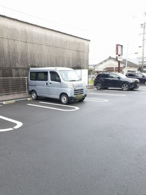 【駐車場】 | ベル　フォレスト　Ⅱ | カースペースがあります