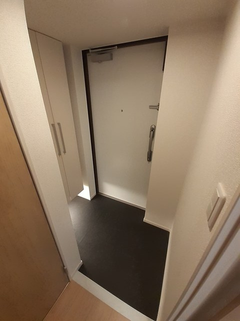 Ｅ．ステージ　新御徒町の玄関