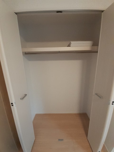 Ｅ．ステージ　新御徒町の収納