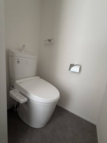 Jack koyoⅢのトイレ|落ち着いた色調のトイレです