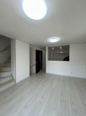 【居間・リビング】 | 港南台１丁⽬⼾建て