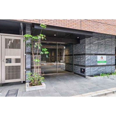 【エントランス】 | Ｌａ　Ｐｅｒｌａ岩本町 |  