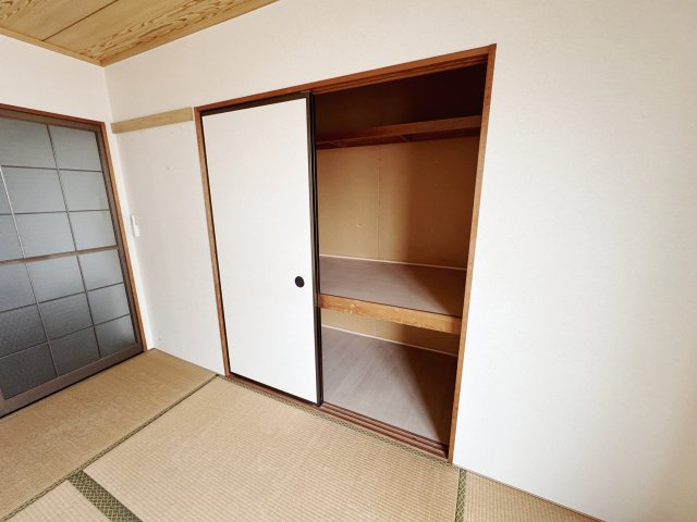 セジュール小屋浦　B棟の収納