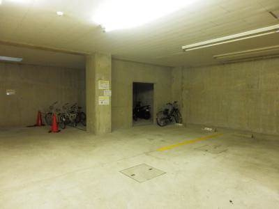 ランブラス堀川の駐車場|駐輪場
