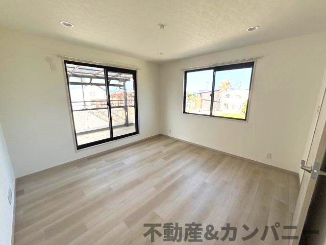 平井町の中古戸建ての洋室|個人の部屋や寝室として使える洋室です