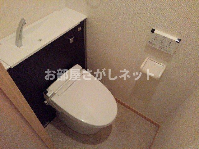 エレディータ【おとり物件なし】#学生・社会人にオススメ！初期費用分割払いOK！のトイレ