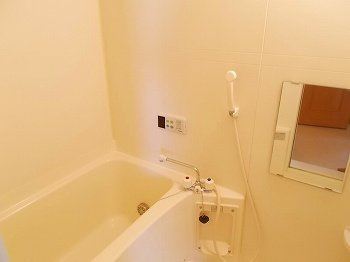 【浴室】 | ソレイユ東山Ⅰ | ゆったり過ごせるお風呂です