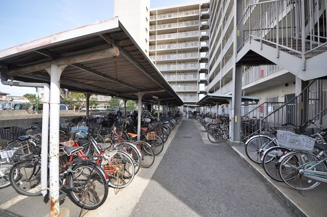 ファミール堺パート弐の駐輪場|駐輪場